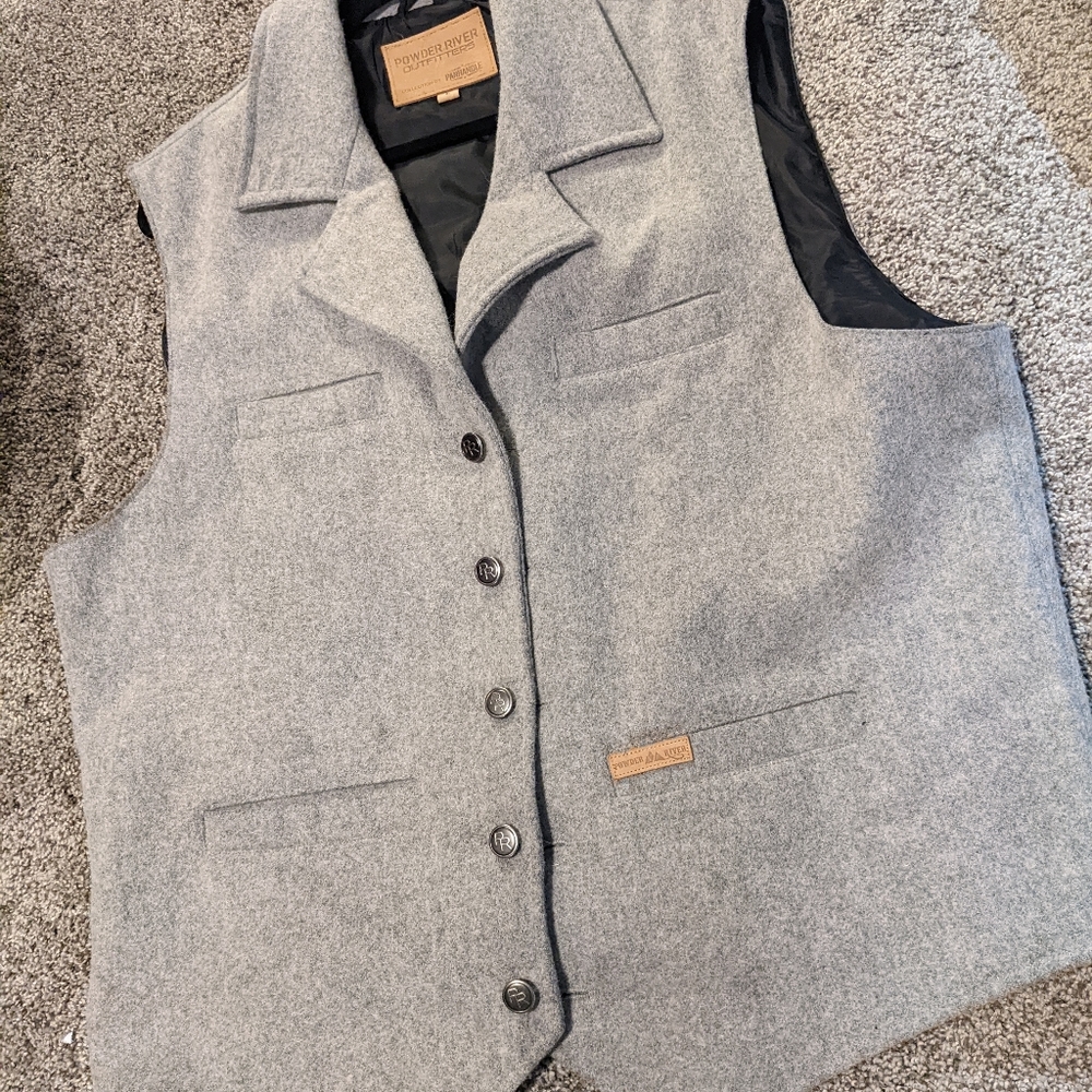 Powder River Sz Large wool vest